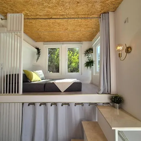 Cozy Tiny House - Where The Sea Meets The Florest Villa